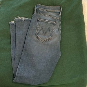 Mother Tripper Ankle Fray Jeans in Je T’Aime